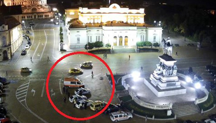 Таксиджията се вбесил от забележка на полицая Таксиджията се вбесил от забележка на полицая