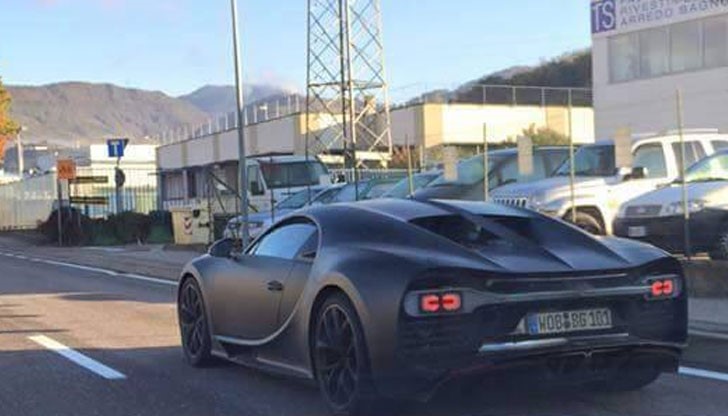 Първи снимки на Bugatti Chiron на пътя!