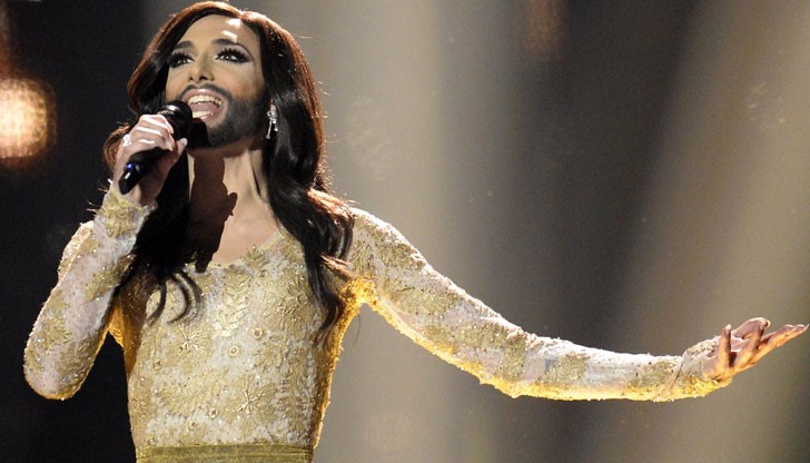 В същото време Русия стана първата страна, в която песните ѝ се озоваха начело на класациите