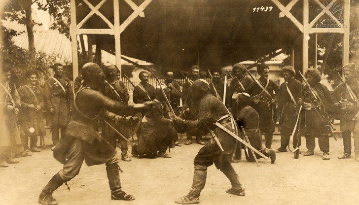 Хевсурите са били етническа група, живееща по високите склонове на Кавказ