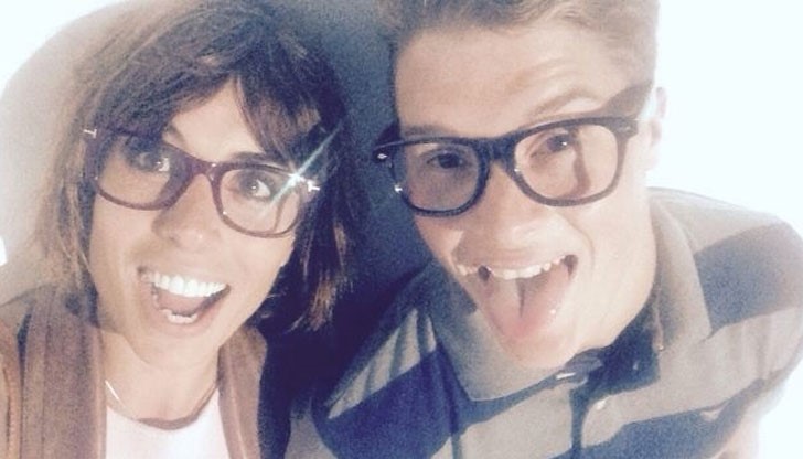 Любимият й Ерик й поиска ръката на рождения й ден на плажа в Австралия Любимият й Ерик й поиска ръката на рождения й ден на плажа в Австралия