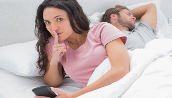 Резултатите от проведена анкета показват, че повече жени гледат "филми за възрастни" Резултатите от проведена анкета показват, че повече жени гледат "филми за възрастни"