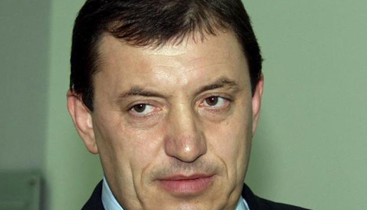 По непотвърдена информация на нова телевизия става въпрос за атентат срещу бизнесмена Алексей Петров По непотвърдена информация на нова телевизия става въпрос за атентат срещу бизнесмена Алексей Петров