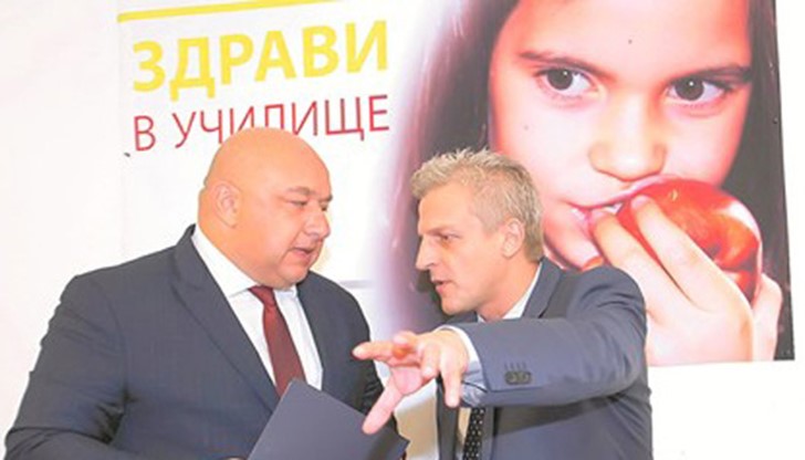 Няма да има данък „вредни храни“ върху основни за хлебните изделия, млечните (сирене, кашкавал) и месото