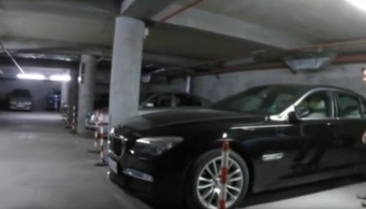 Повечето от кметовете на по-малки общини, които карат коли за стотици хиляди левове, бяха преизбрани за нов мандат Повечето от кметовете на по-малки общини, които карат коли за стотици хиляди левове, бяха преизбрани за нов мандат