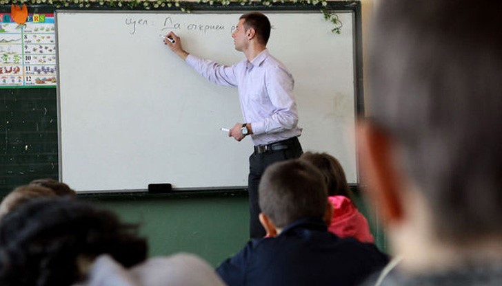 С благодарност и чувство за хумор към учителите на техния празник