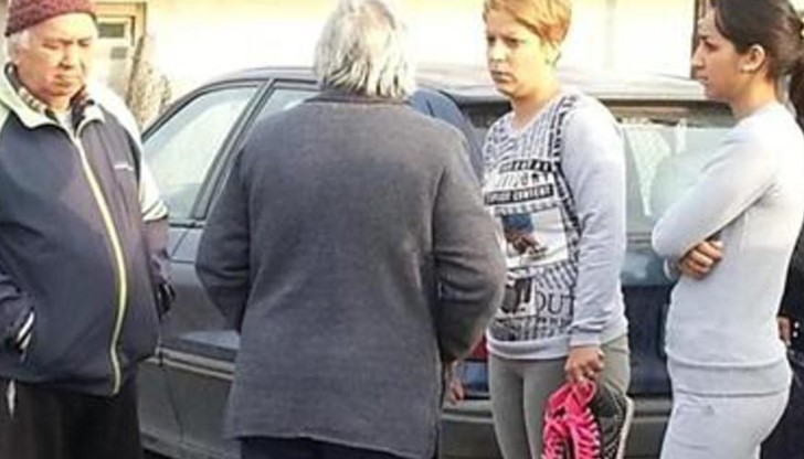 Двете жени издъхнали на място в двора на къщата си, където садили чесън