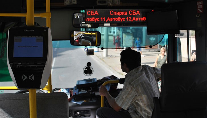 В град Русе вече функционира нова електронна система за таксуване на пътниците