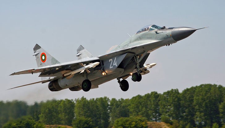 Ще бъде закупен нов изтребител за българската армия Ще бъде закупен нов изтребител за българската армия