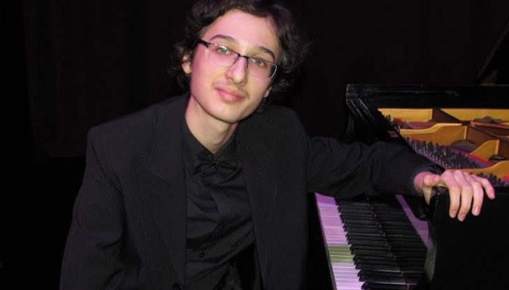 Николай е един от малцината музиканти от цял свят, които имат награди и от трите издания на конкурса - в Лондон, Виена и Париж
