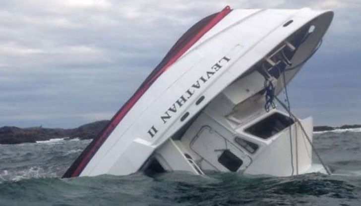 Общо 21 души са били спасени, а издирвателните действия в момента са прекратени