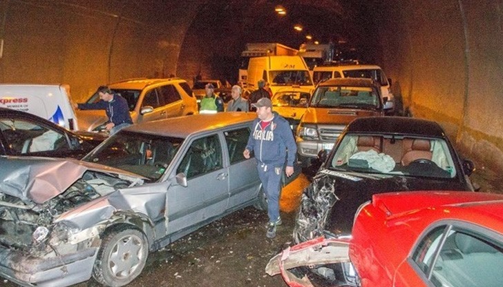 Инцидентът от 8 октомври отне три живота, а 14 души пострадаха в размазаните в тунела около 50 автомобила