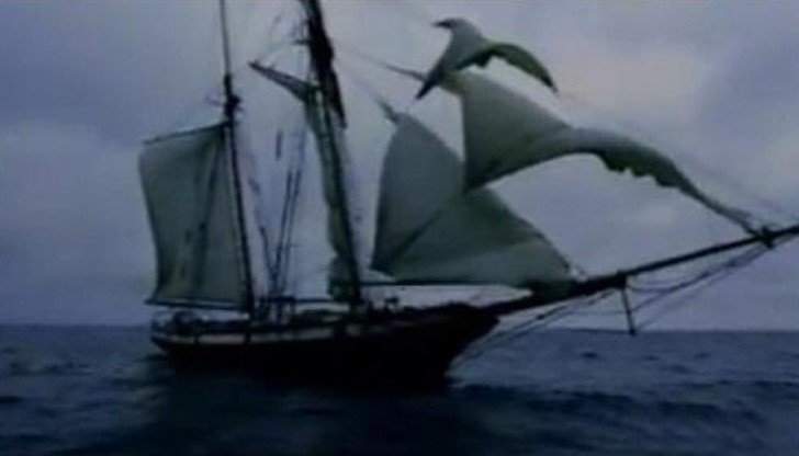 През изминалите век и половина, много теории са предлагани като обяснение на мистерията През изминалите век и половина, много теории са предлагани като обяснение на мистерията