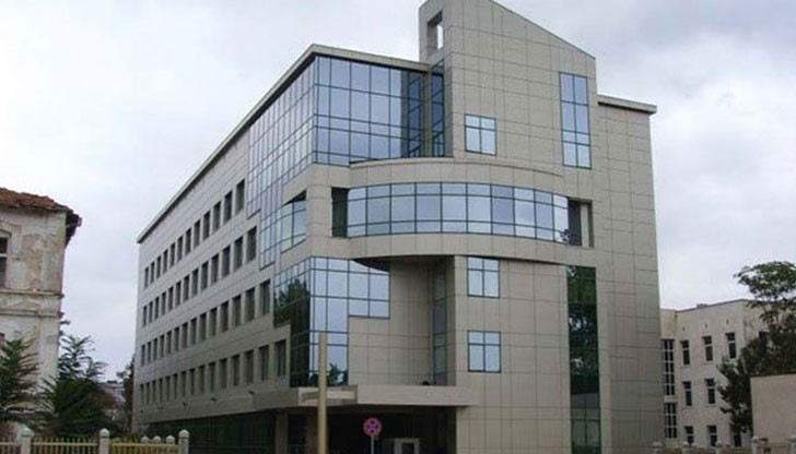 След 1 януари 2016 г. прекъснатите здравноосигурителни права на гражданите ще се възстановяват при условие, че заплатят всички дължими здравноосигурителни вноски за последните 5 години След 1 януари 2016 г. прекъснатите здравноосигурителни права на гражданите ще се възстановяват при условие, че заплатят всички дължими здравноосигурителни вноски за последните 5 години