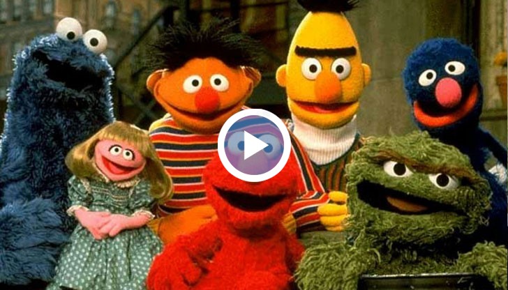 Джулия е първата кукла с аутизъм, която е част от "Улица Сезам и аутизма