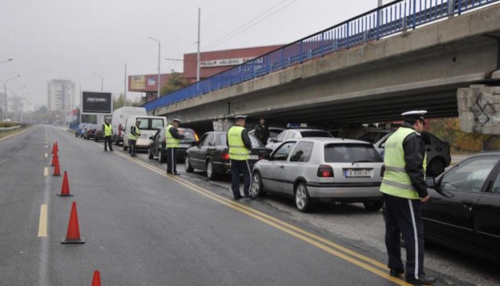 Внимание! Не използвайте гуми на повече от 3-4 сезона!