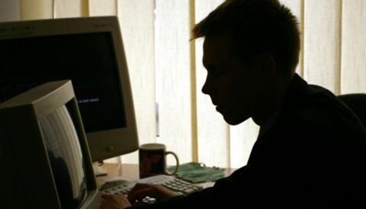 15-годишният побеснял, защото му забранили компютърните игри и убил майка си 15-годишният побеснял, защото му забранили компютърните игри и убил майка си