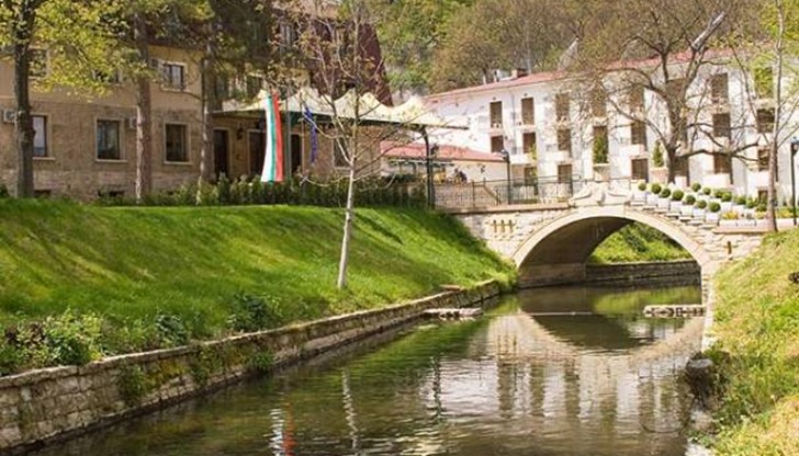 Цялата от чисто злато и пълна догоре с жълтици, колесницата на цар Иван Шишман призрачно се появява в пещера в Кайлъка Цялата от чисто злато и пълна догоре с жълтици, колесницата на цар Иван Шишман призрачно се появява в пещера в Кайлъка