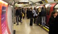 Японец блъсна мюсюлманка под влак в метрото