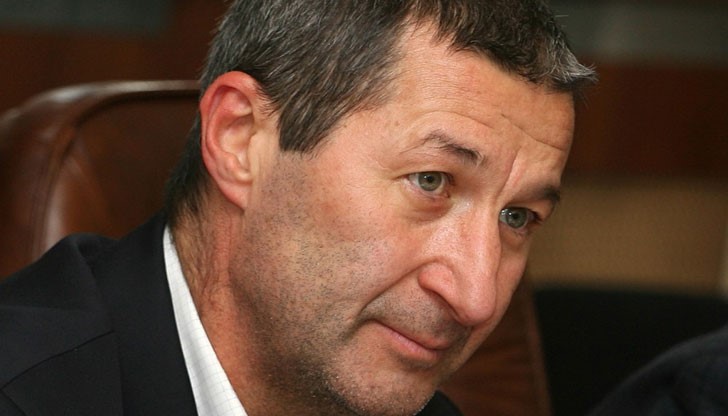 Владимир Каролев: Жалка работа. И Бог да прости Емилия Владимир Каролев: Жалка работа. И Бог да прости Емилия