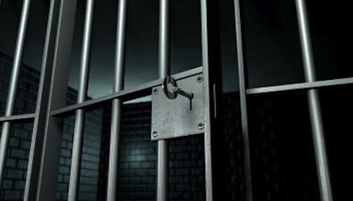 62-годишната жена е осъдена за извършено престъпление по румънския Наказателен кодекс за трафик с мигранти 62-годишната жена е осъдена за извършено престъпление по румънския Наказателен кодекс за трафик с мигранти