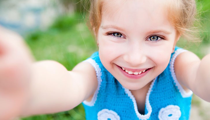 "Богатството е способността напълно да живееш живота" "Богатството е способността напълно да живееш живота"