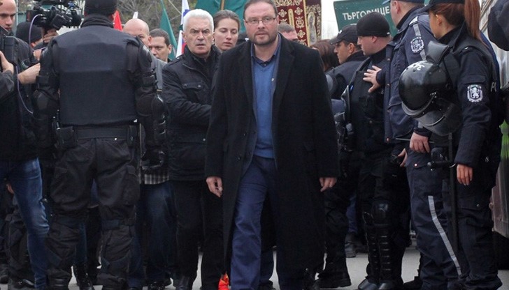 Според прокуратурата, вероятността от ново престъпление на обвиняемите не е хипотетична, а реална Според прокуратурата, вероятността от ново престъпление на обвиняемите не е хипотетична, а реална