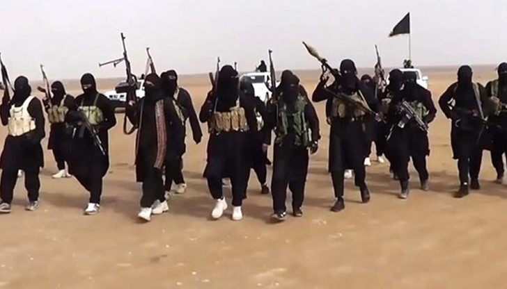 „Ислямска държава“ укрепват своята столица за дълга обсада