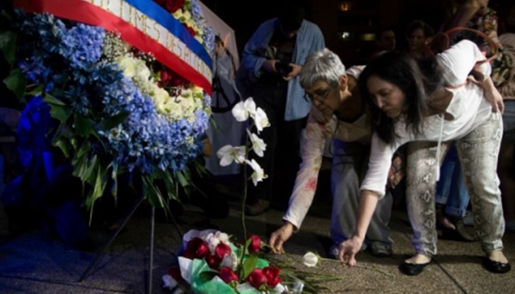 Бернар Казньов вече заяви, че кабинетът ще обсъди ревизирането и затварянето на френските радикални джамии в страната Бернар Казньов вече заяви, че кабинетът ще обсъди ревизирането и затварянето на френските радикални джамии в страната