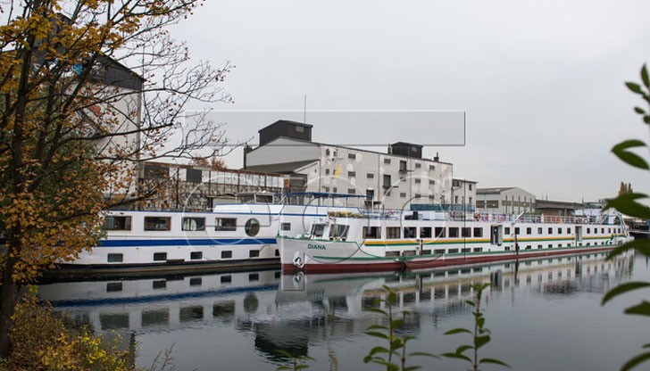 Вероятно капацитетът на двата кораба ще бъде запълнен до няколко дни Вероятно капацитетът на двата кораба ще бъде запълнен до няколко дни