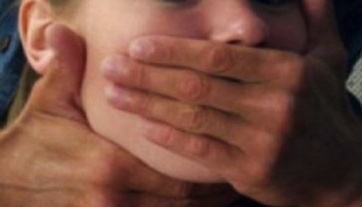 В момента 70-годишният мъж е задържан за срок от 48 часа. В момента 70-годишният мъж е задържан за срок от 48 часа.