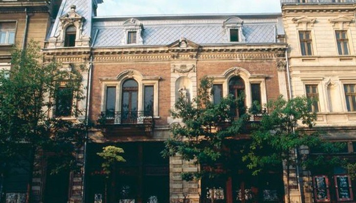 Сега тя е необитаема и се руши Сега тя е необитаема и се руши