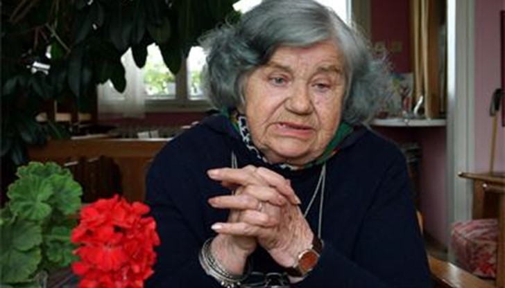 Бог да прости Люба Алексиева!