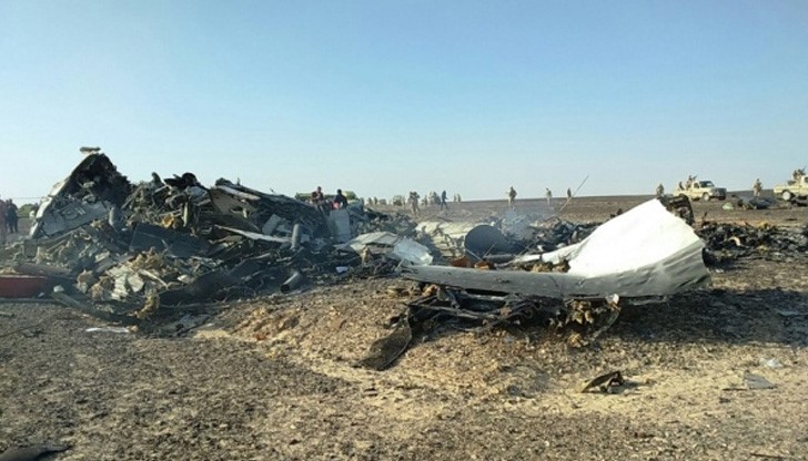 В Русия днес е обявен ден на траур във връзка с катастрофата на пътническия самолет в Египет