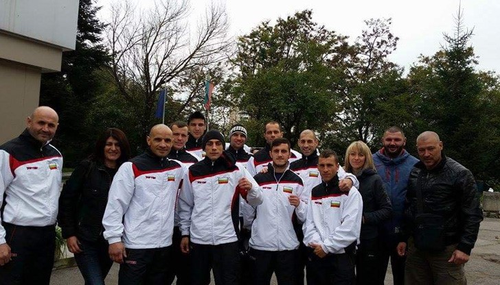 Българският отбор се представи с общо четиринадесет състезатели в различните стилове