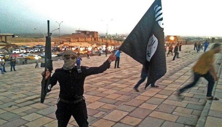 Отговорността за кървавите терористични атаки в Париж е поела радикалната групировка "Ислямска държава"