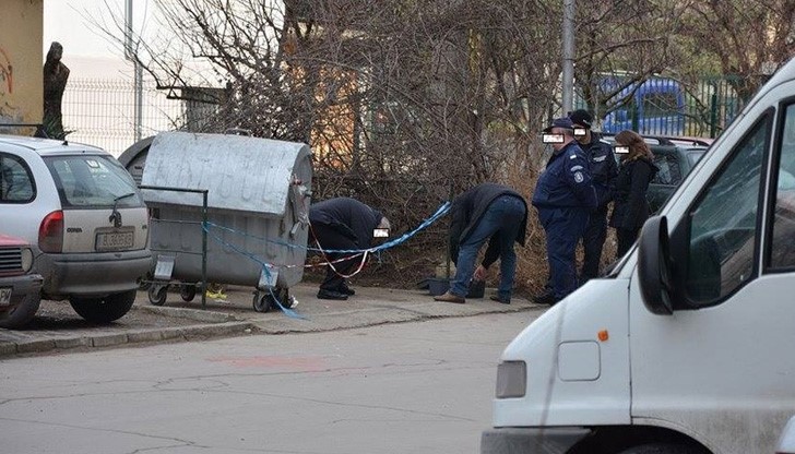 Безжизненото тяло на 20-годишен мъж и един ранен младеж са открити в събота сутринта в квартал “Повеляново” - Девня