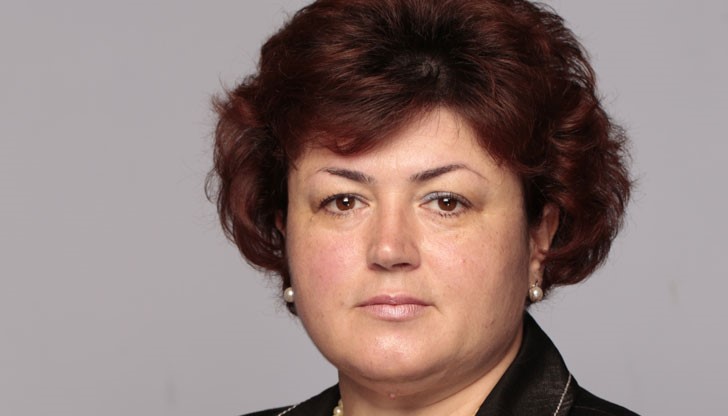 Красимира Анастасова сама се оряза!