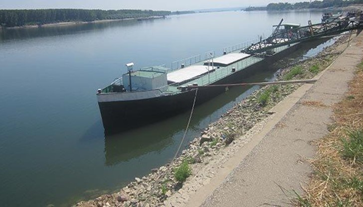 Ниското ниво на река Дунав затруднява корабоплаването в българския участък
