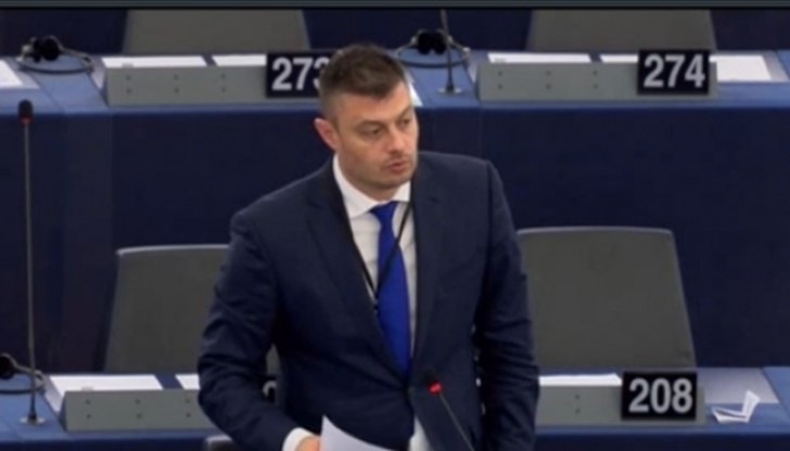 "Северен поток" от Русия за Германия може, "Турски поток" може, но не и "Южен поток", който беше далеч по-евтин и по-бърз за изграждане "Северен поток" от Русия за Германия може, "Турски поток" може, но не и "Южен поток", който беше далеч по-евтин и по-бърз за изграждане