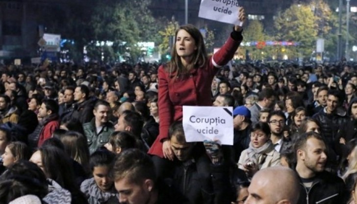 Втора нощ на антиправителствени протести в Румъния
