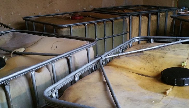 Собственикът на склада и на микробуса е установен