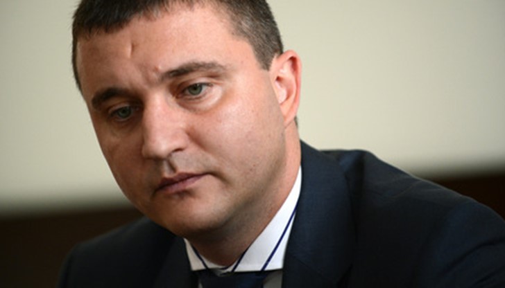 Финансовият министър объркал сметките на БНТ, БНР и БТА, Пламен Орешарски за малко да го изрита