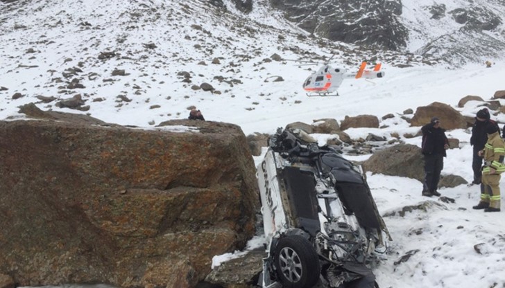 Алберт Попов със счупен глезен и контузии по главата, Грубелник – на командно дишане