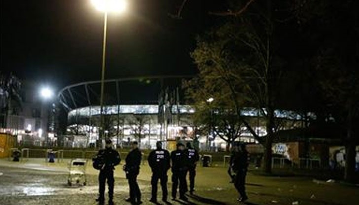 Днес полицията е получила сигнал за готвен атентат на стадиона