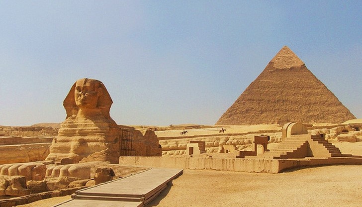 Във всички монументи са наблюдавани аномалии, но най-забележителната е засечена в Голямата пирамида