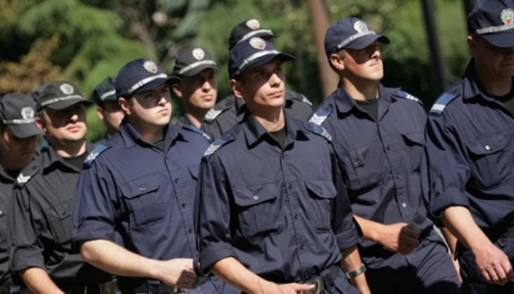 Спецкуриерите на МВР отиват към комисията за защита на клисифицираната информация Спецкуриерите на МВР отиват към комисията за защита на клисифицираната информация