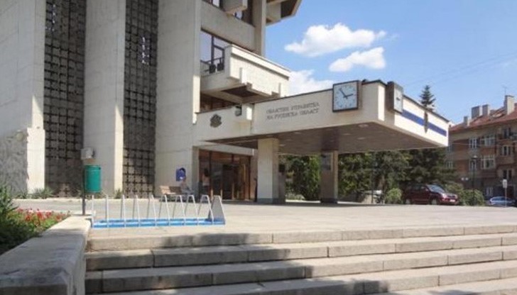 Дневният ред на комисията включва няколко важни точки, отнасящи се до развитието на града и областта Дневният ред на комисията включва няколко важни точки, отнасящи се до развитието на града и областта