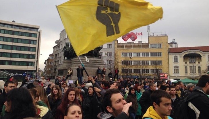 Студентите отново се готвят да затворят СУ