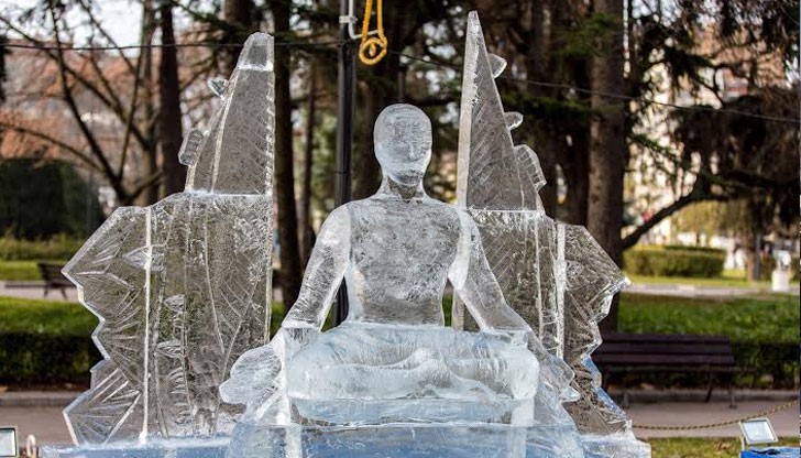 Ледената скулптура, наречена „Силата на мечтите“, донесе първото място на поляка Владимир Блудник